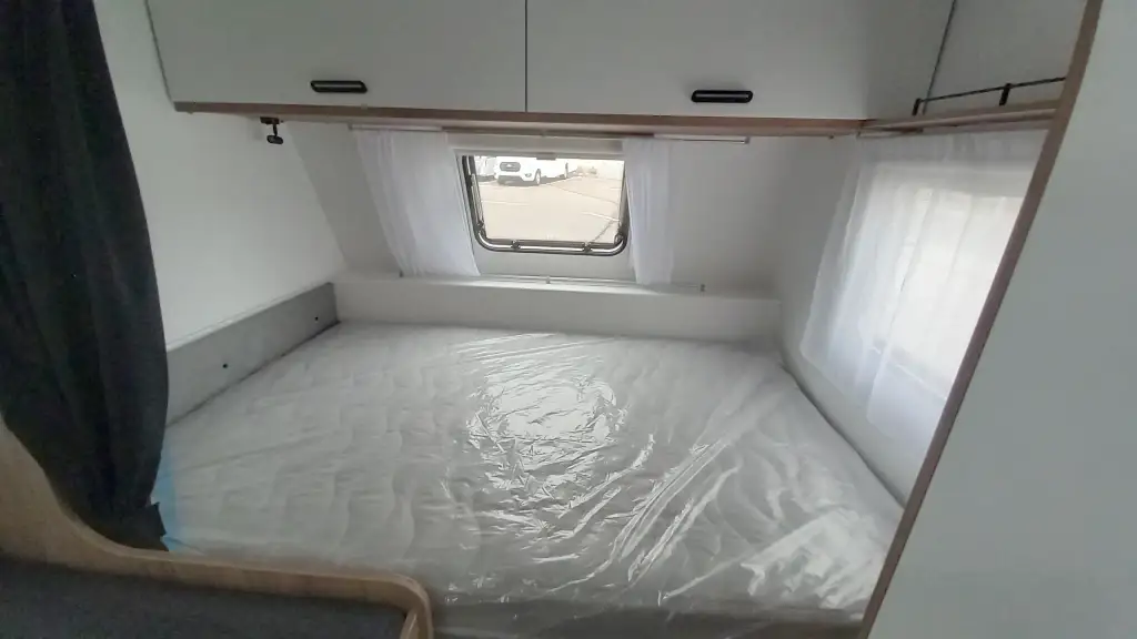 Sterckeman Easy 470PE Kids – Caravana familiar de 6 plazas