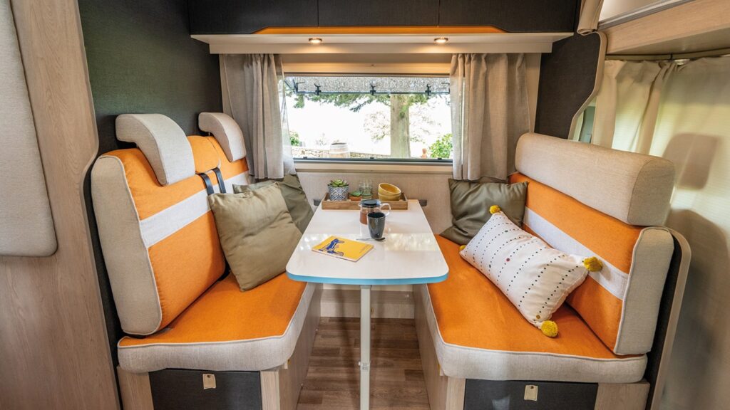 Salón caravana