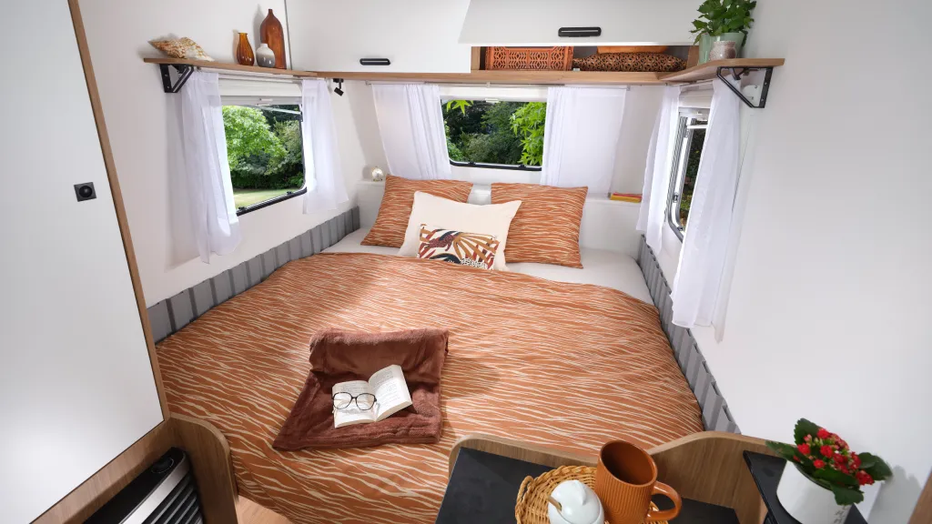 Sterckeman Easy 325 DD – una caravana compacta y versátil para dos