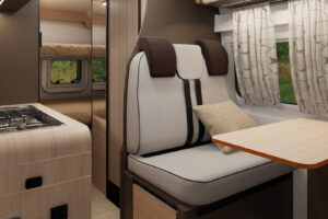 Interior de la Rimor Horus 45